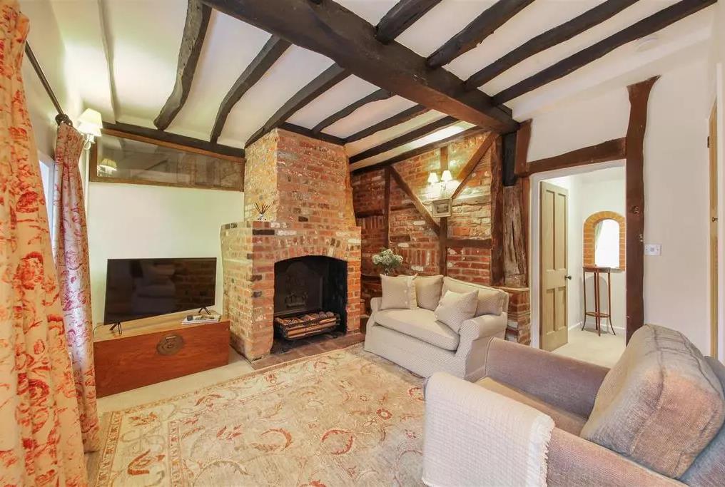 Hendon Park Cottages, Mill Hill, NW7, Mill Hill
